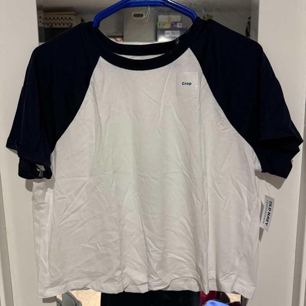 Old Navy | Navy and White Cropped Tee | Size L